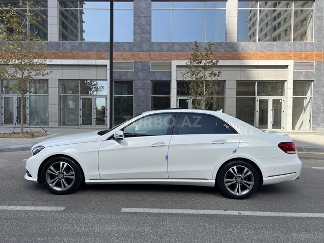 Mercedes E 220 d-4