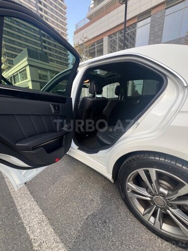 Mercedes E 220 d-8