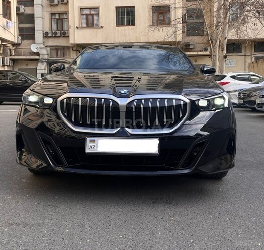 BMW 520 2023, 4,200 km - 2.0 l - Bakı