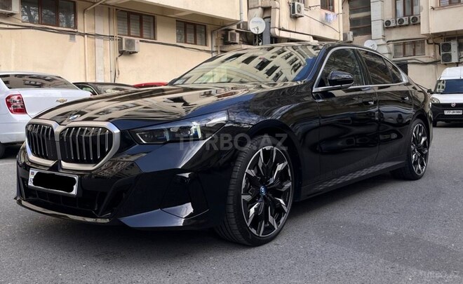 BMW 520 2023, 4,200 km - 2.0 l - Bakı