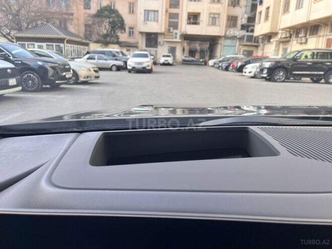 BMW 520 2023, 4,200 km - 2.0 l - Bakı