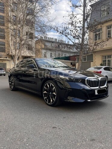 BMW 520 2023, 4,200 km - 2.0 l - Bakı