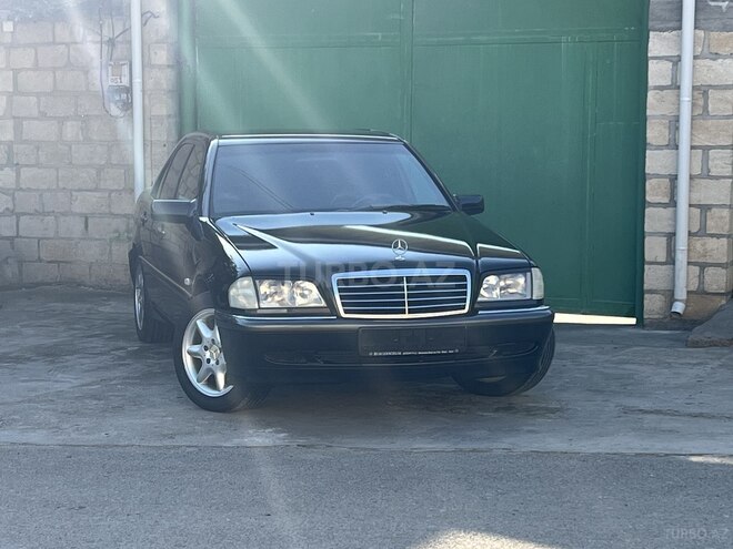 Mercedes C 180 1997, 325,000 km - 1.8 л - Yevlax