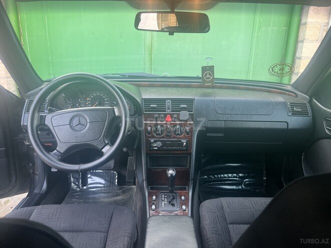 Mercedes C 180 1997, 325,000 km - 1.8 л - Yevlax