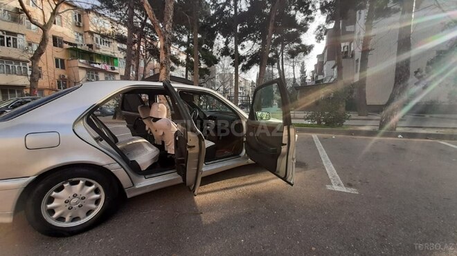 Mercedes C 180 1996, 310,790 km - 1.8 л - Bakı