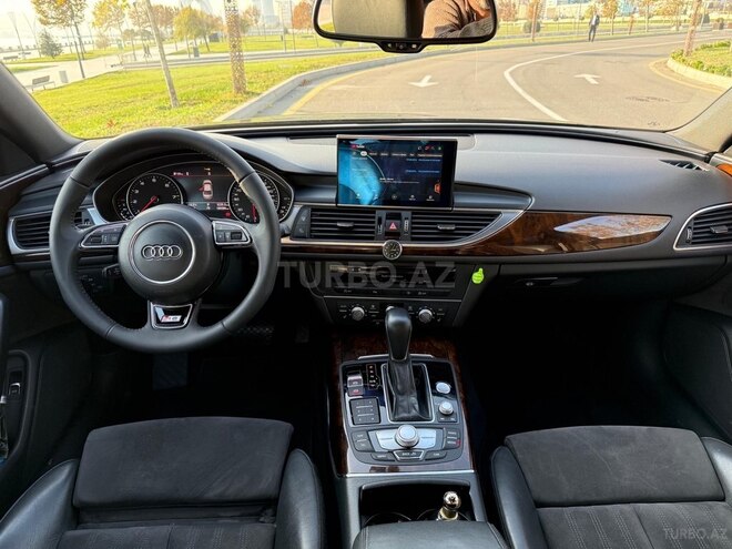 Audi A6-6