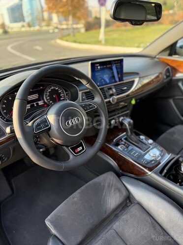 Audi A6-5