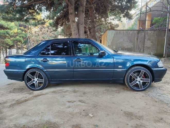 Mercedes C 240 1997, 290,527 km - 2.4 л - Bakı