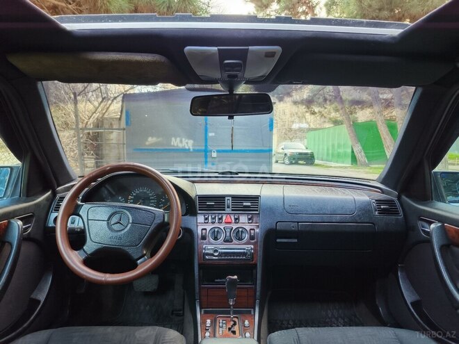 Mercedes C 240 1997, 290,527 km - 2.4 л - Bakı