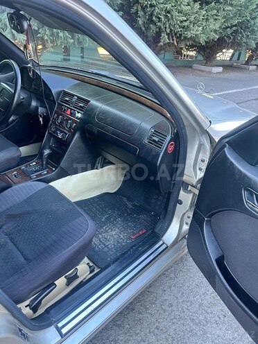 Mercedes C 240 1999, 485,000 km - 2.4 l - Ağstafa