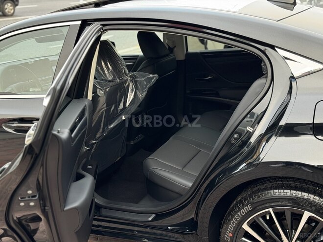 Lexus ES 300h-7