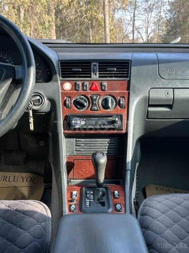 Mercedes C 240 1998, 300,000 km - 2.4 л - Bakı