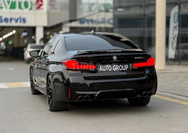 BMW 530e-7