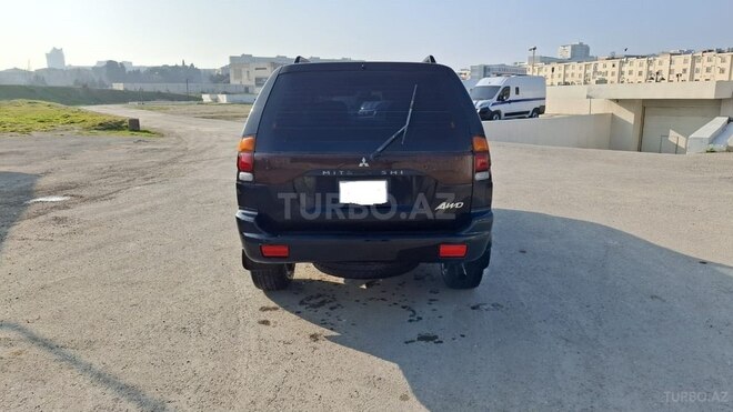 Mitsubishi  2002, 220,000 km - 3.0 л - Bakı