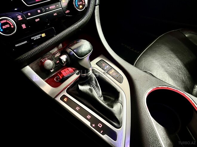Kia Optima-13