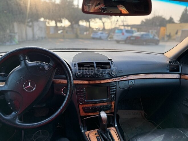 Mercedes E 350 2005, 356,000 km - 3.5 l - Bakı
