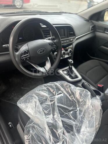 Hyundai Elantra 2019, 120,701 km - 2.0 л - Bakı