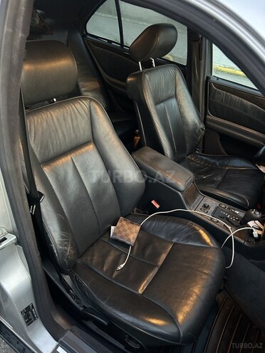 Mercedes E 200 1997, 189,000 km - 2.0 l - Bakı
