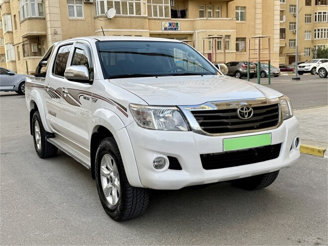 Toyota Hilux 2012, 183,440 km - 2.5 l - Bakı