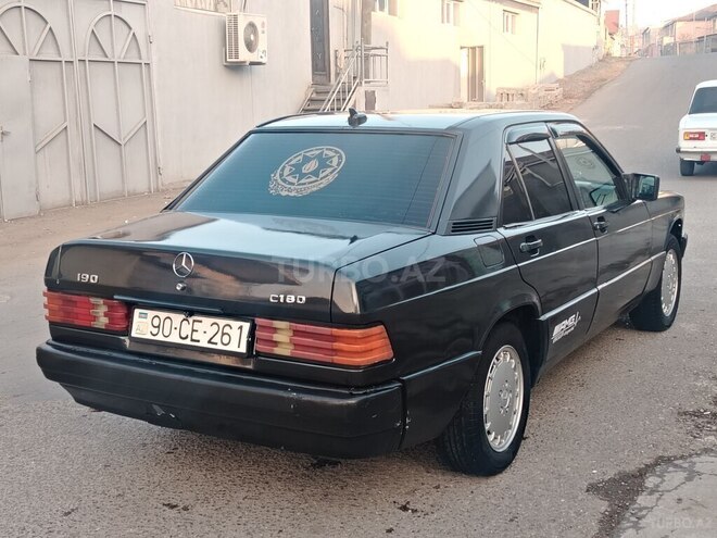 Mercedes 190 1990, 90,000 km - 2.0 l - Qazax