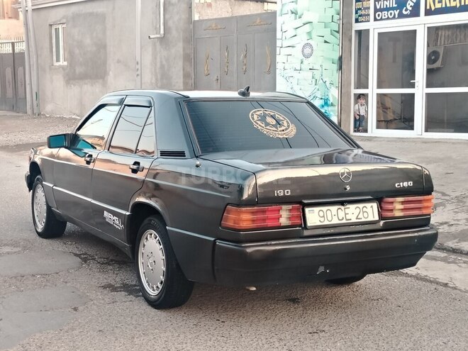 Mercedes 190 1990, 90,000 km - 2.0 l - Qazax