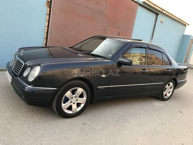 Mercedes E 240 1999, 387,000 km - 2.4 l - Sumqayıt