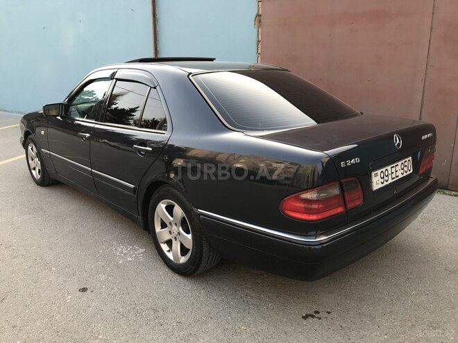 Mercedes E 240 1999, 387,000 km - 2.4 l - Sumqayıt