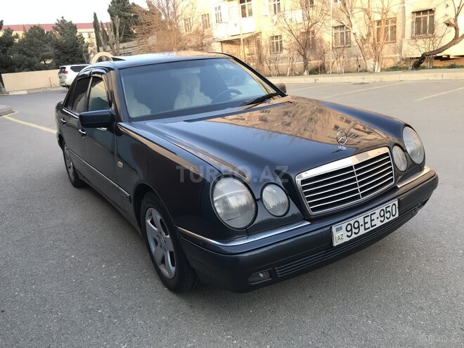 Mercedes E 240 1999, 387,000 km - 2.4 l - Sumqayıt