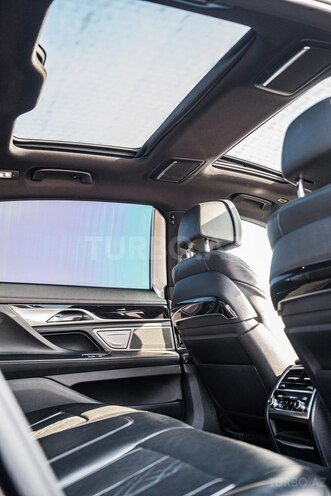 BMW 740 2016, 130,000 km - 3.0 l - Bakı