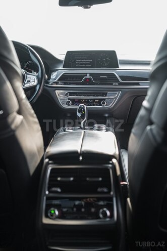 BMW 740 2016, 130,000 km - 3.0 l - Bakı
