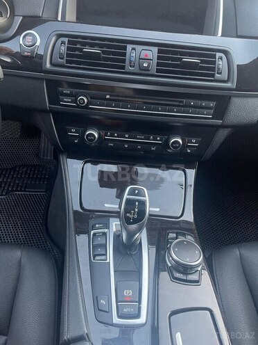 BMW 528 2015, 180,000 km - 2.0 l - Bakı