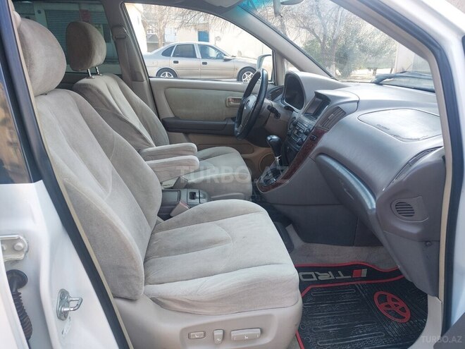 Toyota Harrier 2002, 313,352 km - 2.2 l - Bakı