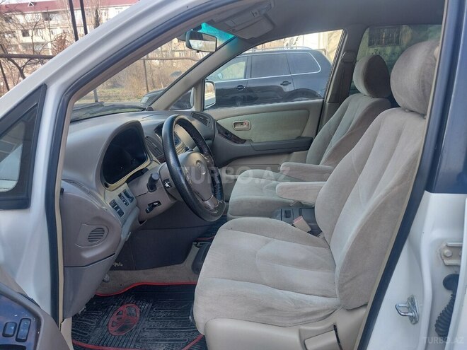 Toyota Harrier 2002, 313,352 km - 2.2 l - Bakı