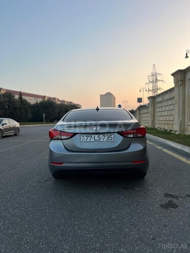 Hyundai Elantra 2015, 95,000 km - 1.8 l - Bakı