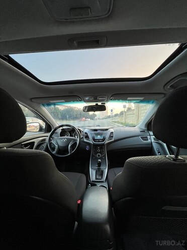 Hyundai Elantra 2015, 95,000 km - 1.8 l - Bakı