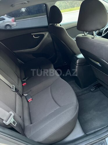 Hyundai Elantra 2015, 95,000 km - 1.8 l - Bakı