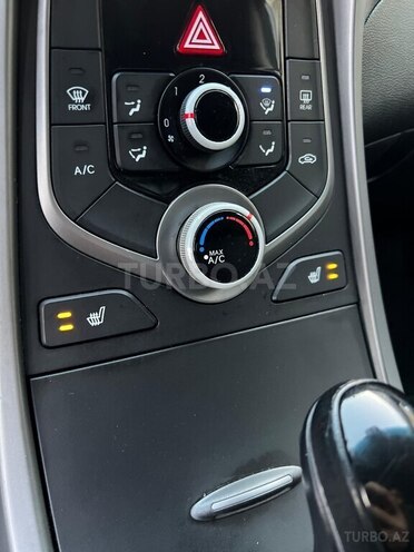 Hyundai Elantra 2015, 95,000 km - 1.8 l - Bakı