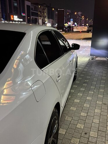 Volkswagen Jetta-6