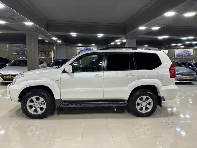 Toyota Land Cruiser Prado-5