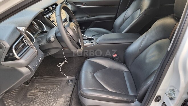 Toyota Camry-9