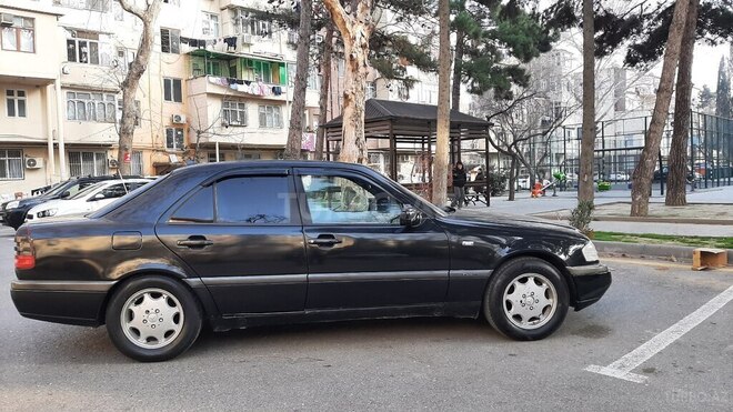 Mercedes C 180 1995, 358,523 km - 1.8 l - Bakı