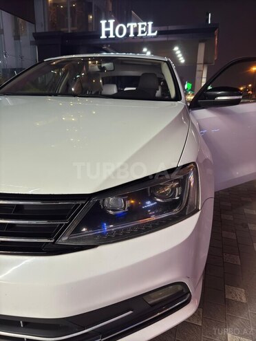 Volkswagen Jetta-17
