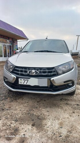 LADA (VAZ) Granta 2018, 97,000 km - 1.6 l - Salyan