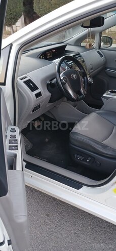 Toyota Prius V 2015, 209,876 km - 1.8 l - Gəncə