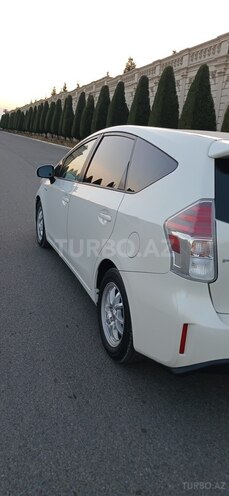 Toyota Prius V 2015, 209,876 km - 1.8 l - Gəncə
