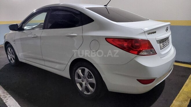 Hyundai Accent 2013, 202,000 km - 1.6 л - Bakı