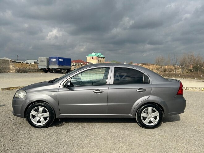 Chevrolet Aveo-4
