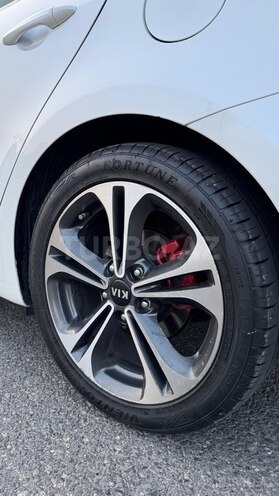 Kia Cerato-9