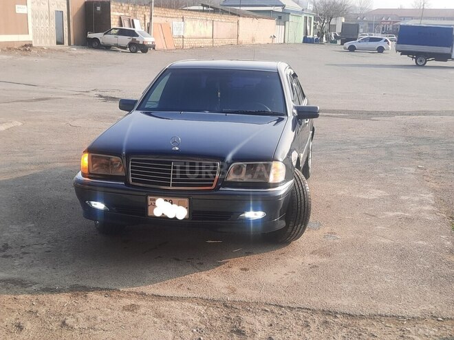 Mercedes C 240 1998, 445,780 km - 2.4 l - İsmayıllı