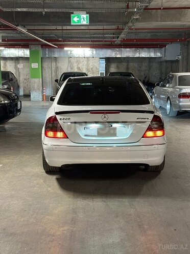Mercedes E 220 d 2007, 270,150 km - 2.2 l - Bakı